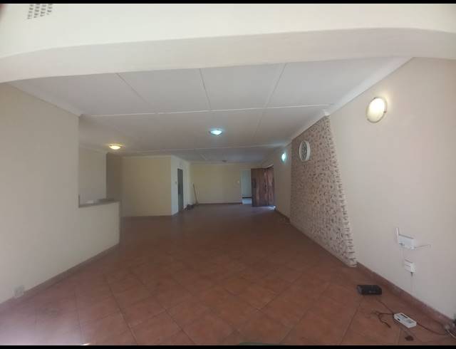 3 BEDROOM FREESTANDING FOR SALE IN RENSBURG
